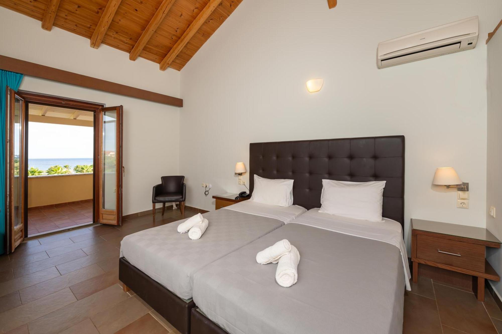 Aktaion Resort Gythio Exterior photo